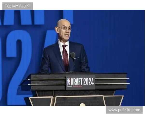 阿里纳斯直言快船阴阳合同无后续萧华只是老板们的打工者